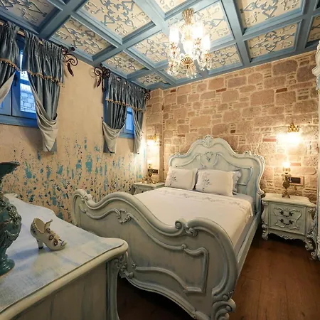 Naz Su Hotel Cunda